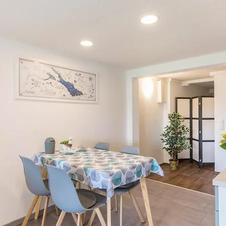 Schweizer Apartment *